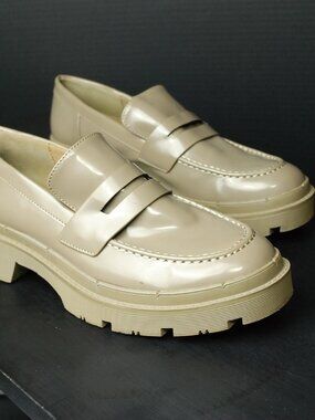 Zara Lug Sole Loafer Womens